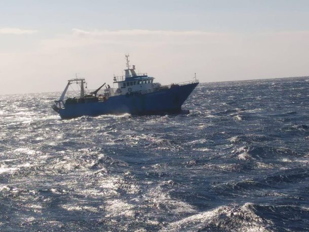 reti da pesca con pescatore crostacei